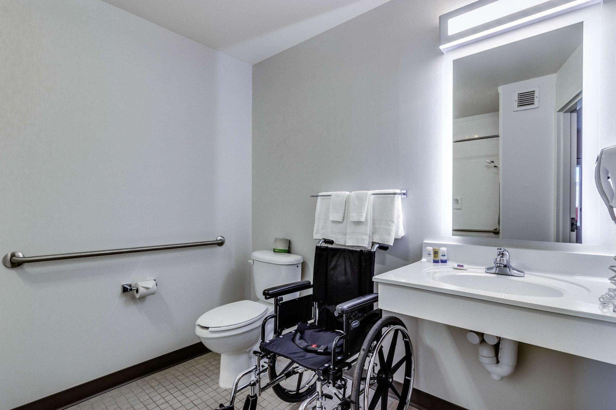 Motel 6-Saskatoon, Sk מראה חיצוני תמונה