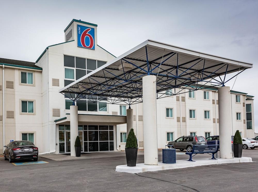 Motel 6-Saskatoon, Sk מראה חיצוני תמונה