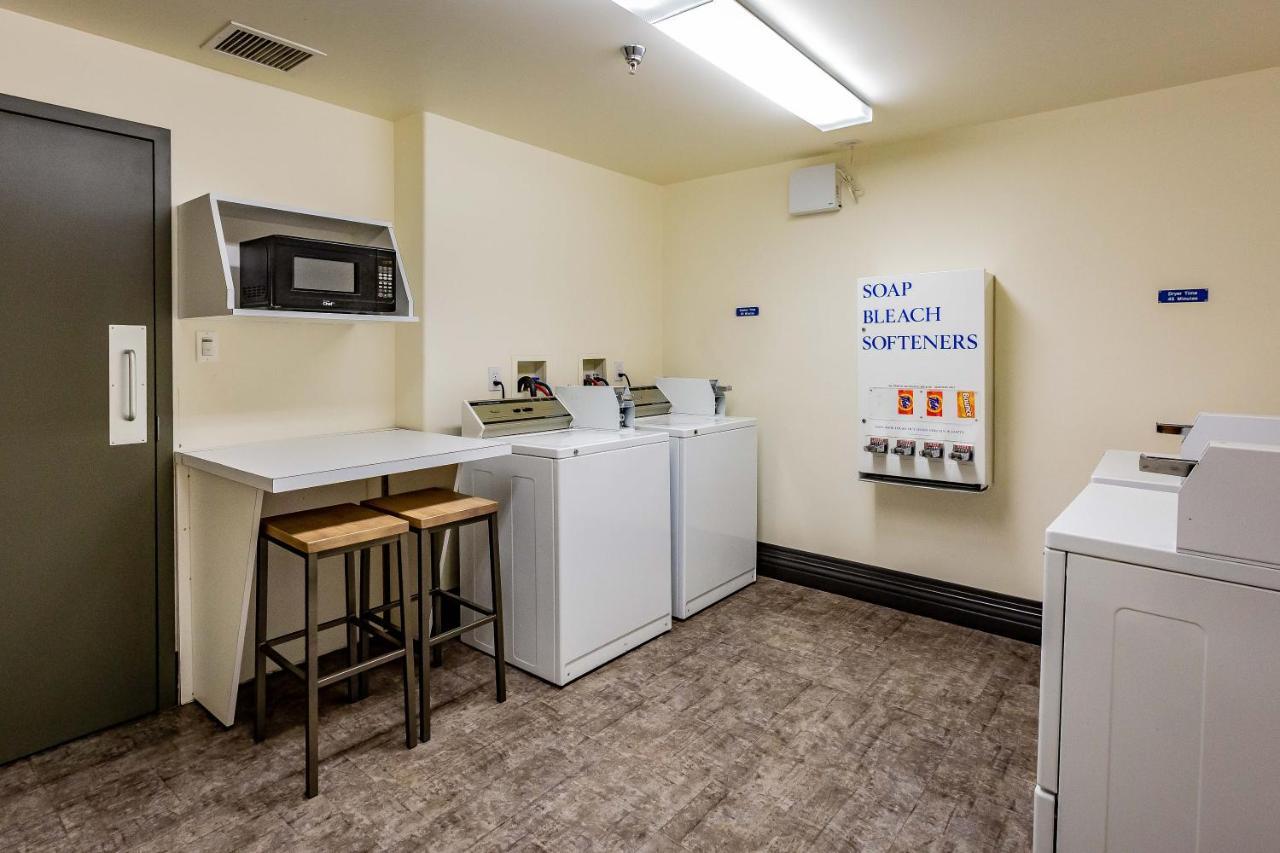 Motel 6-Saskatoon, Sk מראה חיצוני תמונה
